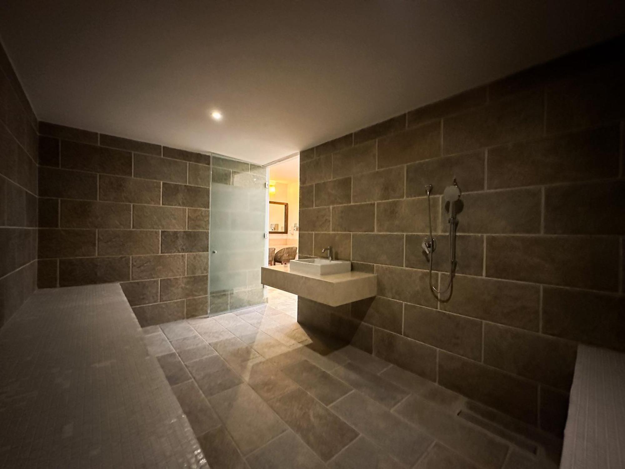 3Bedrooms-5 Min Downtown-Wifi-Pool-Jacuzzi-Parking Альенде Экстерьер фото